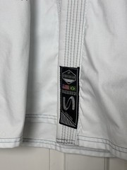 Ultimate Jiu-Jitsu Ultimate Fight Gear White w/Pink Flowers Jacket Size A0