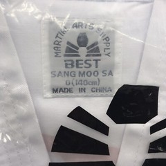 White Karate Gi Size 0 Youth Taekwondo Ju Jitsu Martial Arts With While Belt