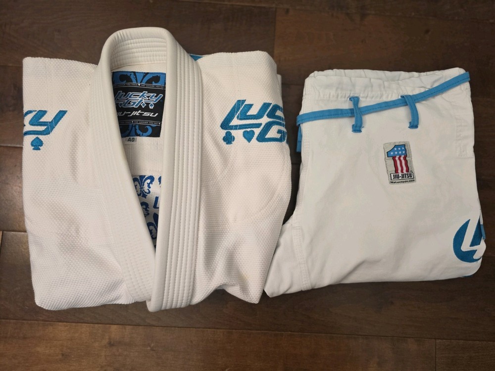 LUCKY Gi (new) – Tiffany Blue Jiu jitsu BJJ Kimono, Size A0 Fits like A1 RARE!
