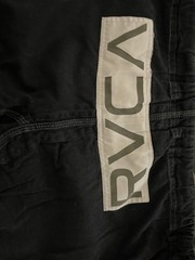 Shoyoroll Batch #38: RVCA Black Used A2