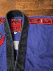 LUCKY Gi – PUSCIFER Jiu jitsu BJJ Kimono, Size A0 Fits like A1. Vintage RARE!