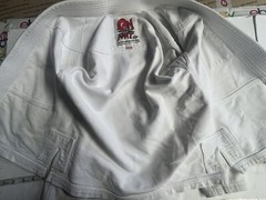 On The Mat Brazilian Jui Jitsu Gi BJJ Revolution Team Size M000 top Only