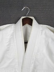 Mikado karate suit gis gui judo student used size 000