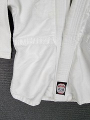 Mikado karate suit gis gui judo student used size 000