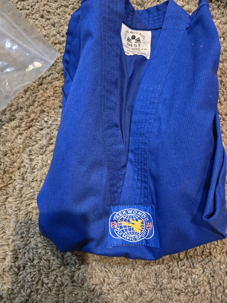 Martial Arts Supply Best Sang Moo Sa Tae Kwondo Olympic Sport Top and Bottom SZ2