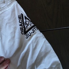 Gracie Academy Youth BJJ Gi White Size 000/110 with Patches – Bullyproof