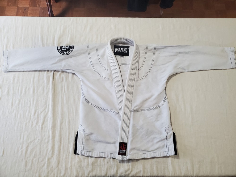 Lot of 2 Wartribe BJJ Gi Jacket Top (1) Black and (1) White Size C3 *TOP ONLY*