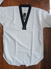 NWT ADIDAS World Taekwondo White Black Uniform Top Shirt Size 200