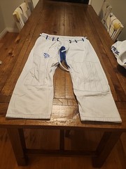 Sanabul Jiu Jitsu Gi And Pants (No Belt) Men’s Size 4A Blue And White 100%…