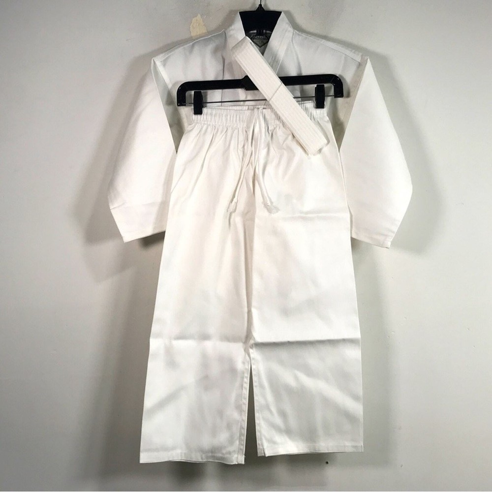 Century CFMAF Lightweight Student Uniform with Belt, Unisex Size 0 – White