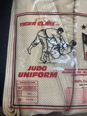Hayashi Tiger Claw White Judo Gi Uniform Size 5 Cotton Martial Arts New Beige