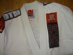 On The Mat Ju-Jitsu SLC 420 Shirt With Belt Size A3