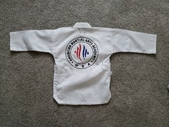 karate outfit kids white size 000/120, 2 pieces top and bottom