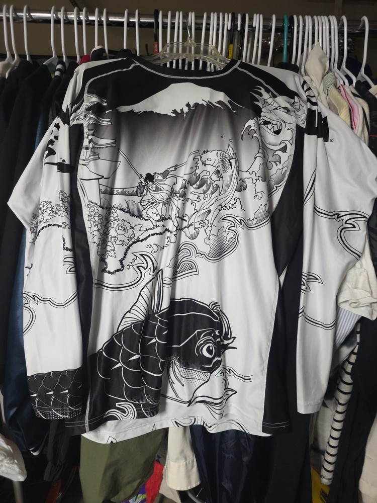 Fuji MMA BJJ Jiu Jitsu Long Sleeve Rashguard Rash Guard – Sakana Black/White