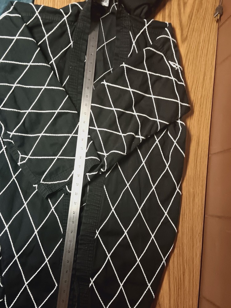 Hapkido Uniform Medium Weight, Diamond Stitch Black White