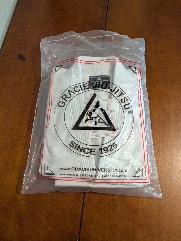 Gracie Men’s GI 3/160 White Cotton Blend MMA Jiu Jitsu