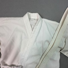 ProForce Karate Gi Martial Arts Uniform Top with White Belt Sz 00 White Student