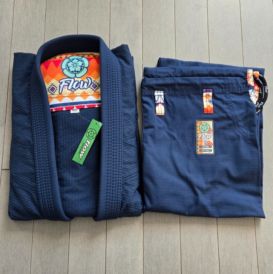 Flow Kimonos Alpine Pro 2.0 – Navy A2L