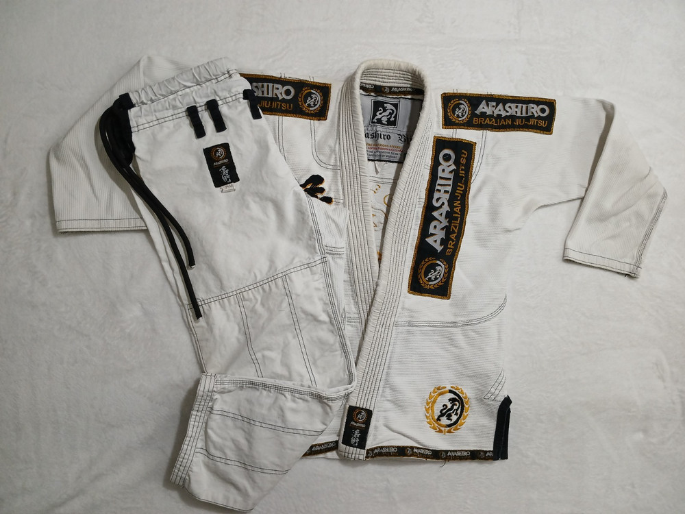 Arashiro Black Brazilian A1 Jiu Jitsu Jacket and Pants Martial Arts