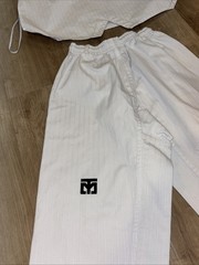 Mooto TaeKwonDo Martial Arts Standard Uniform Size YS 130 (6-8) Mint Condition