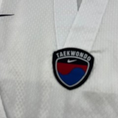Nike Korea Taekwondo Dobok Size 9 / 190cm White Kimono Embroidered Belted Swoosh