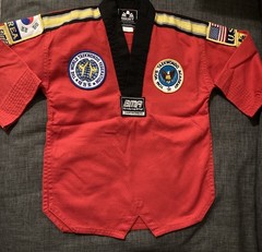 Tom Vo’s Taekwondo Red Uniform Costume Top & Pants Size 000 120 cm Small