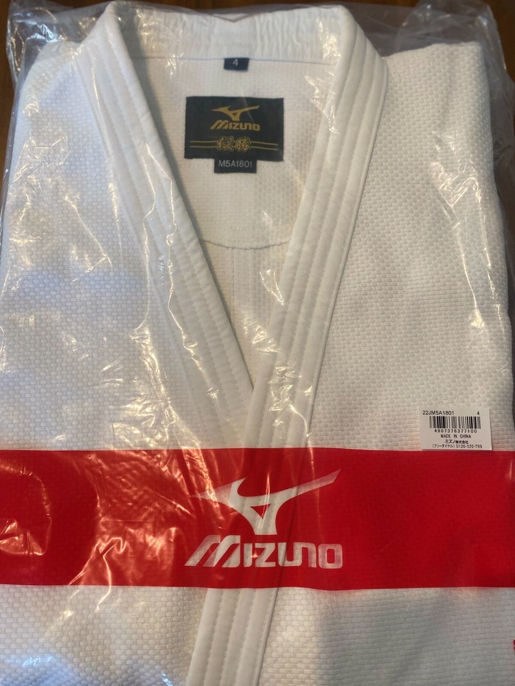 MIZUNO Judo gi Jacket Judogi YUSHO White IJF Official Approved 22JM5A1801