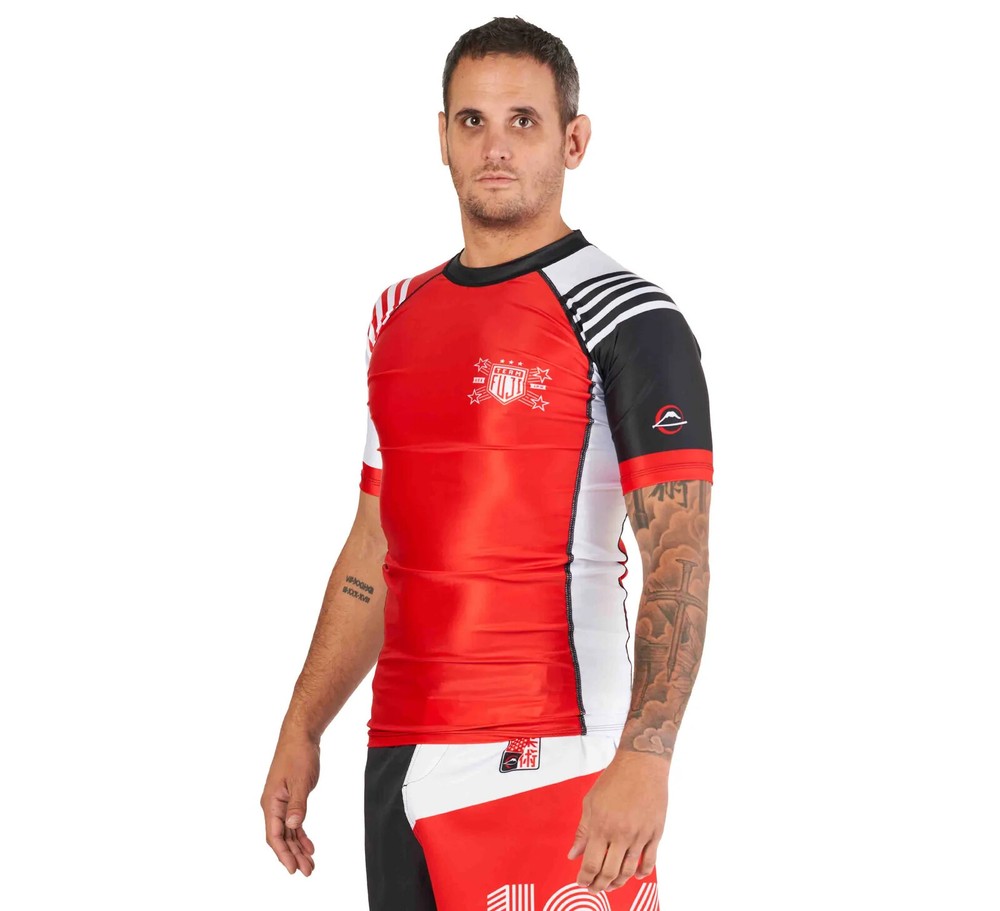 Fuji Linear Lockdown MMA BJJ Jiu Jitsu Short Sleeve SS Rashguard – Black/Red