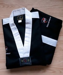 Tae Kwon Art V Neck Hero Uniform Dobok Gi Taekwondo Martial Arts TKD WTF KTA New