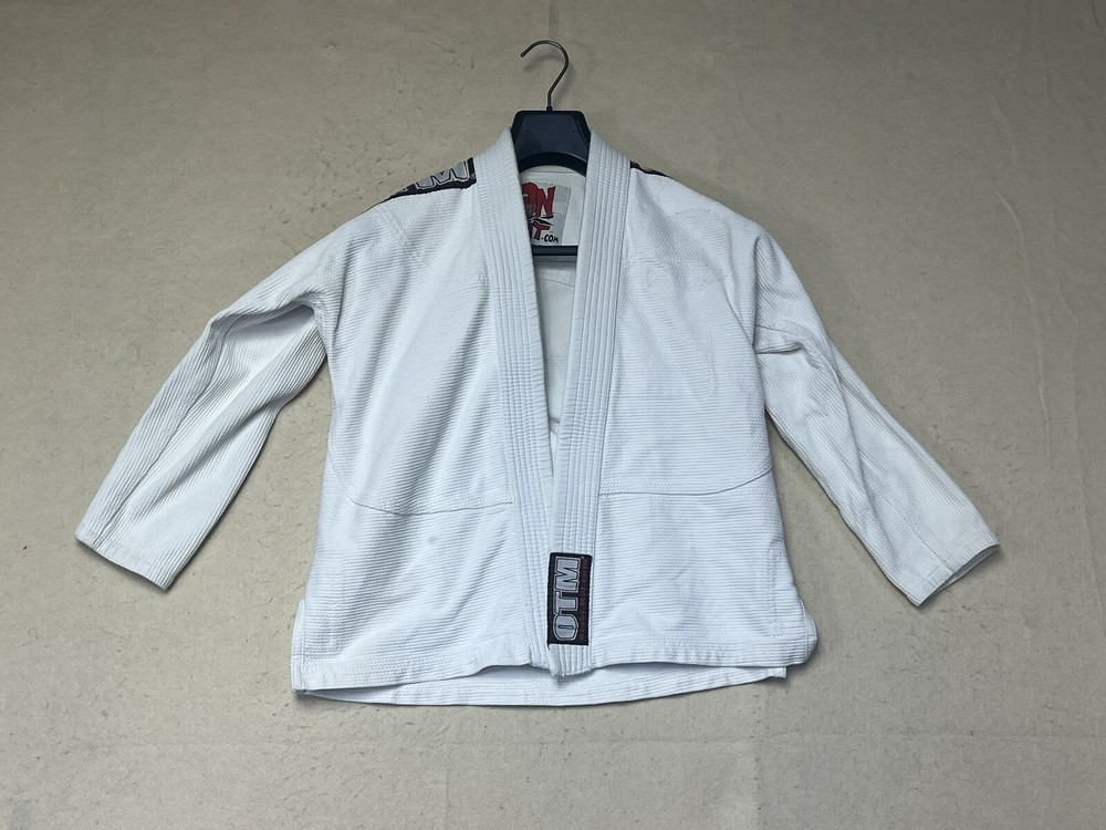 On The Mat Brazilian Jui Jitsu Gi BJJ Revolution Team Size M000 top Only