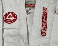 Gracie Barra White Kimono Youth Y4 Jiu Jitsu Equipe Gi
