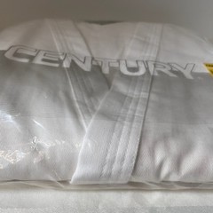Century Matrial Arts Lightweight 6 oz Student Uniform Size 5 White with belt NIB