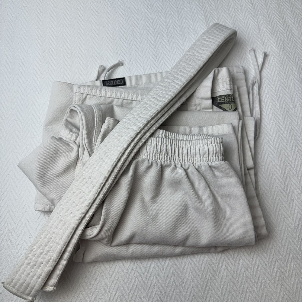 Gi Karate Century Martial Arts Uniform Pants Top and Belt Included Kid Sz 0