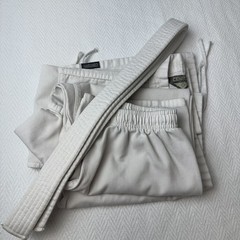 Gi Karate Century Martial Arts Uniform Pants Top and Belt Included Kid Sz 0