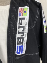 BJJ GII BRAZILIAN JIU-JITSU 1998 WORLD CHAMPION BLACK SIZE A3 *TOP ONLY* RARE!