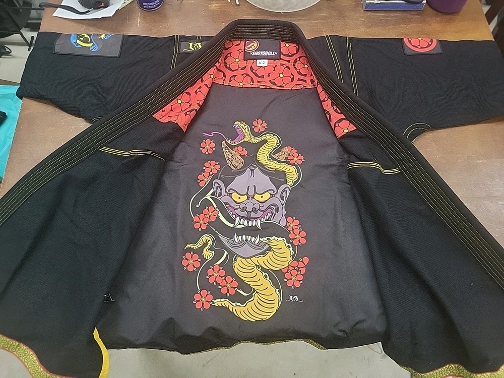 Shoyoroll Gi Black Jiu-Jitsu Kimono Karate Kung Fu Uniform Pants Snake Size A-2