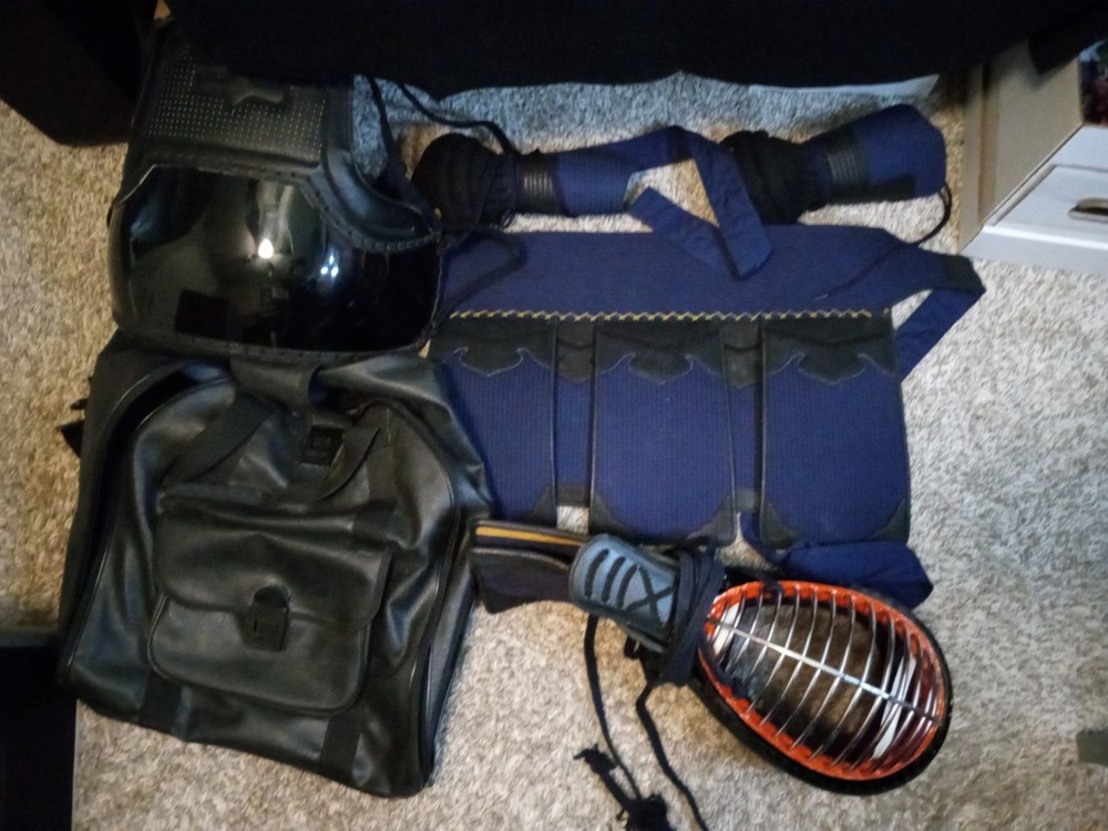Japanese Kendo Bogu Uniform Martial Arts Armor Helmet Chest Plate Gloves Case
