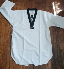 NWT ADIDAS World Taekwondo White Black Uniform Top Shirt Size 200