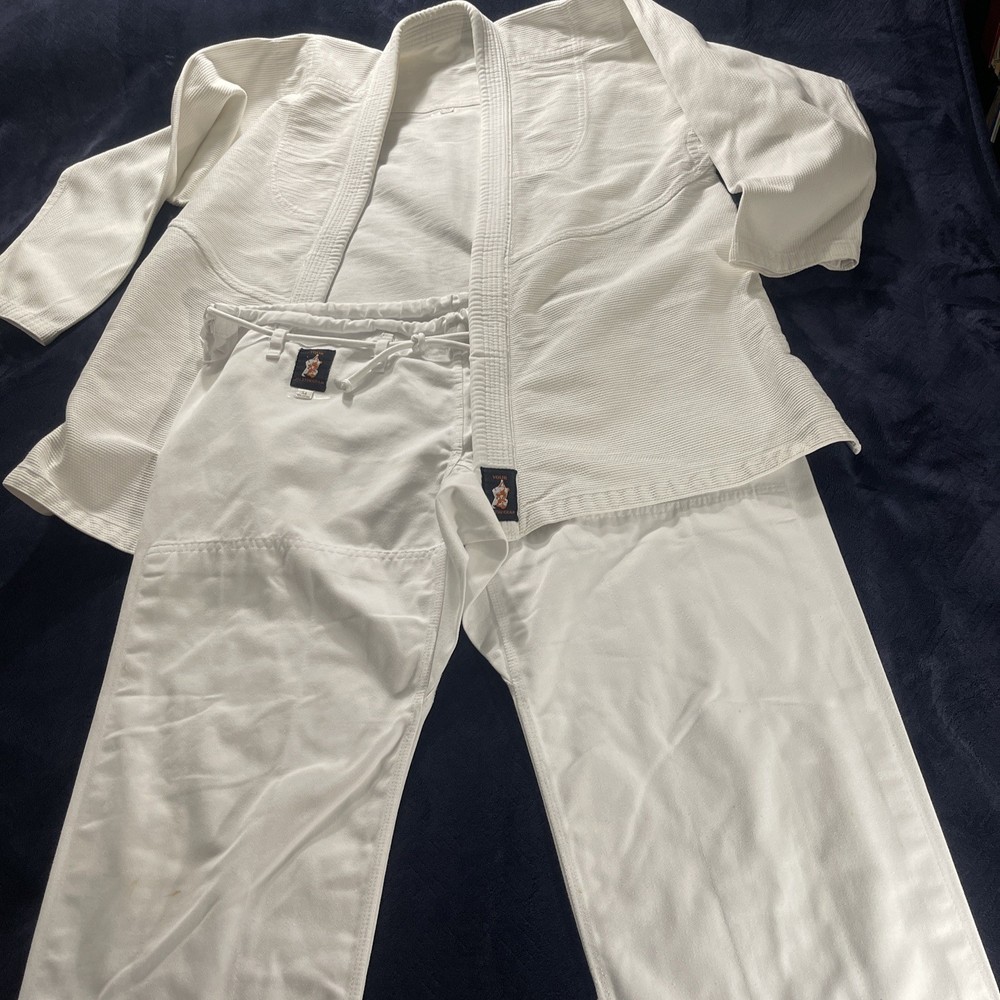 Pre-owned Adult Jiu Jitsu Gi Size A-4 By “Your Jiu Jitsu Gear”
