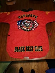 Vision Taekwondo Ultimate Blackbelt Club Red Uniform V Neck Top Size 00/130