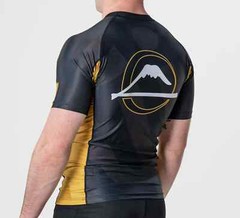 Fuji Flex Lite Mens MMA BJJ Jiu Jitsu Short ShortSleeve SS Rashguard – Rebel