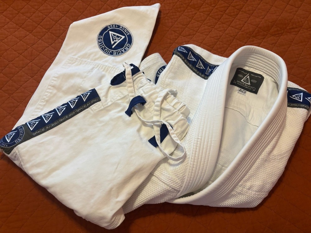 Gracie Jiujitsu Classic Gi Size A0 Excellent Preowned