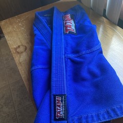 Tatami Fightwear Size M1 Blue/Red Pants and Jacket Set Good Used Condition