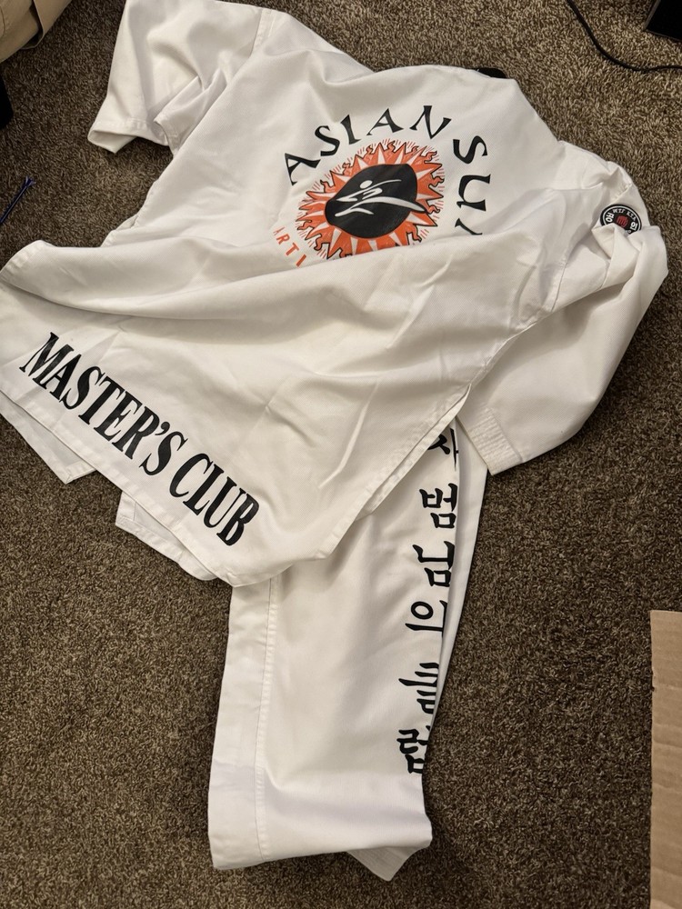 AAMA White Karate Gi 🥋 SiZe 3 Taekwondo ASIAN SUN LOGO