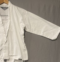 Century Youth Karate Uniform Size 0 White Kid’s Martial Arts Taekwondo Costume