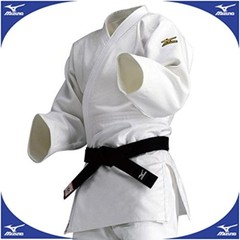 Mizuno JAPAN Judo Jacket Judogi YUSHO 2017 IJF Official reference 22JM5A1801