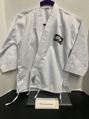 FKKA Tiger Claws TC 2000 Series White Kenpo Karate Gi W/ Pants & Belt Kids Sz 00