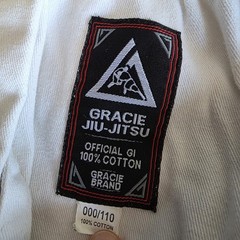 Gracie Academy Youth BJJ Gi White Size 000/110 with Patches – Bullyproof