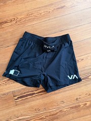 BJJ Bundle – 5 Rash Guards Size L and 5 Shorts Size M