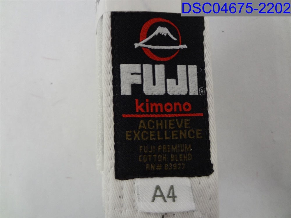 Fuji Premium Kimono Achieve Excellence White Cotton Blend A4 Rank Belt